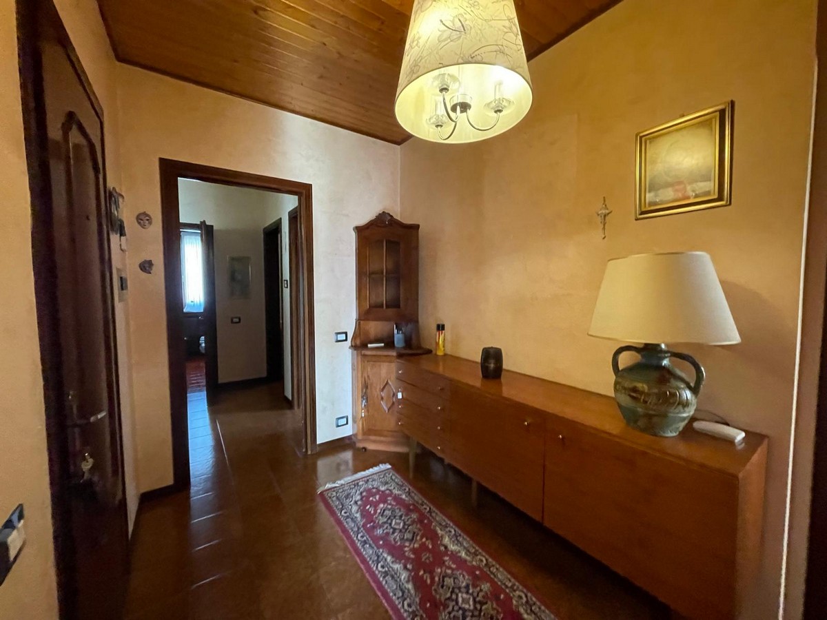 WhatsApp Image 2025-10-22 at 12.18.36 (1)