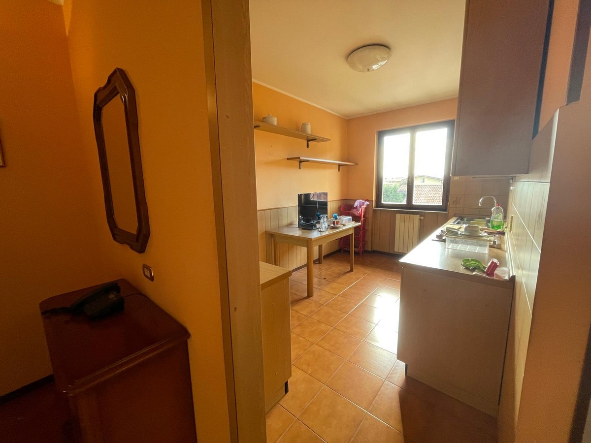 WhatsApp Image 2025-10-27 at 12.42.25