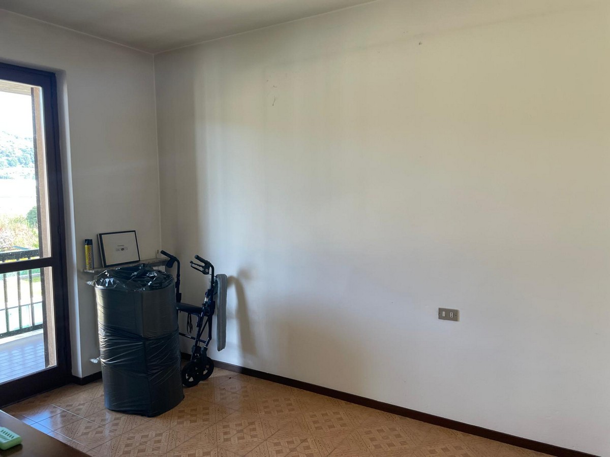 WhatsApp Image 2025-10-27 at 12.42.34 (1)