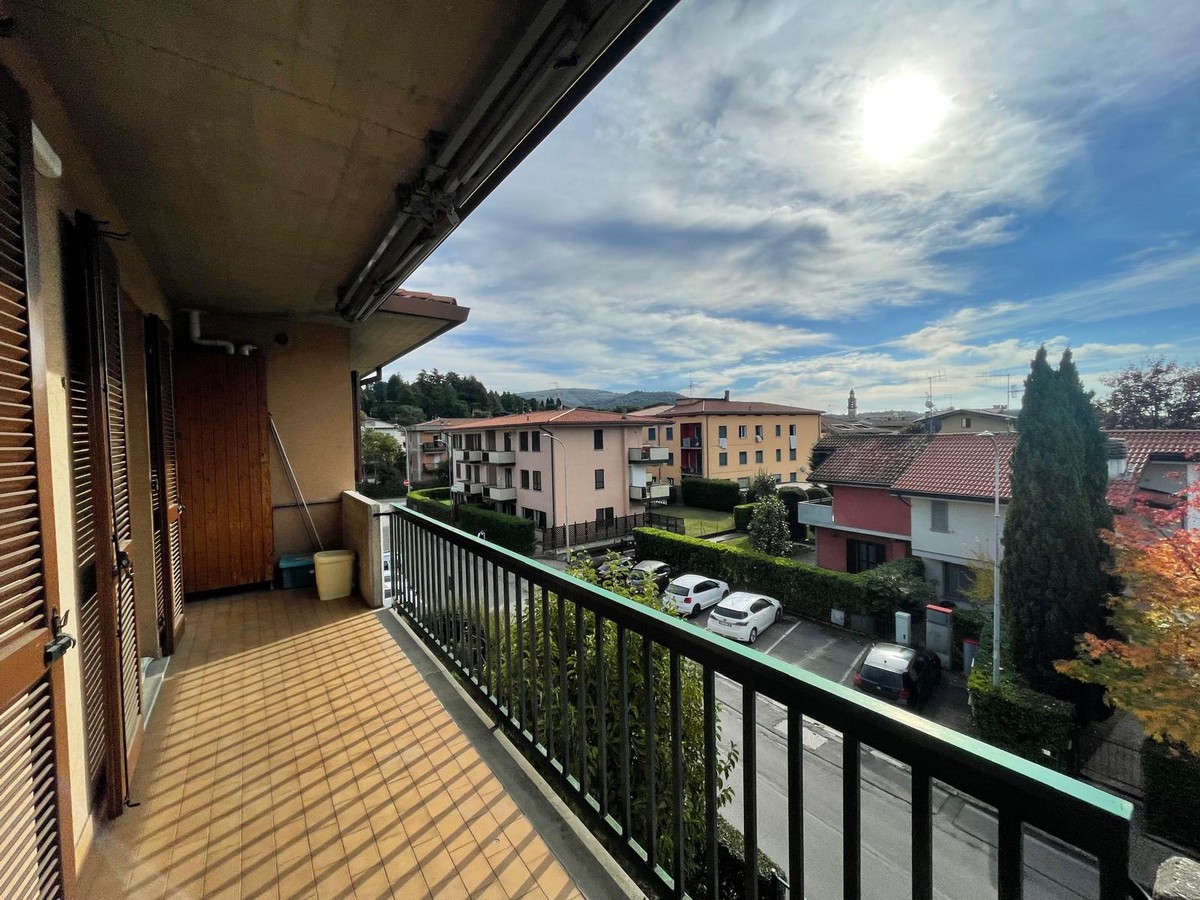 WhatsApp Image 2025-10-27 at 12.42.36 (2)