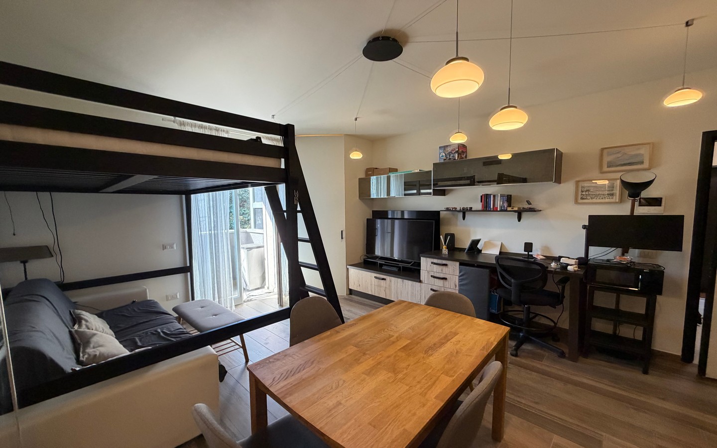 image00012