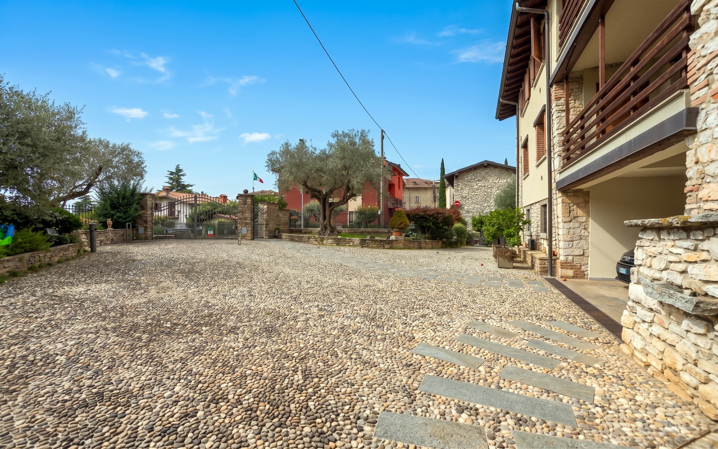 CASTELLO-47