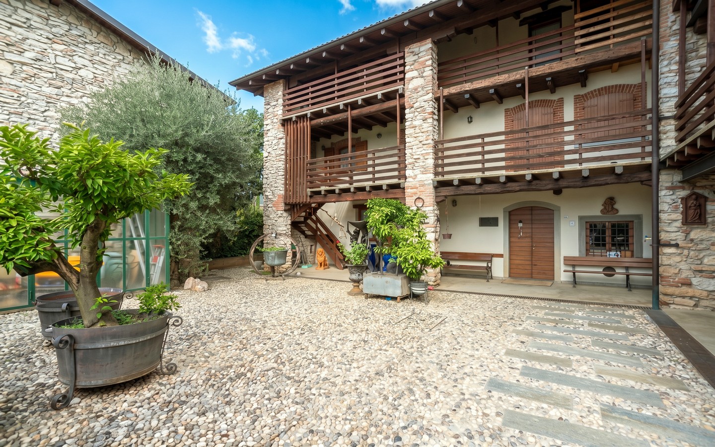 CASTELLO-57